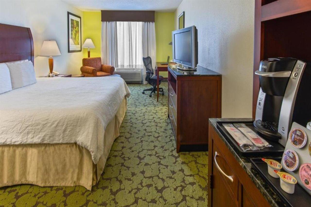Hilton Garden Inn Macon/Mercer University מראה חיצוני תמונה