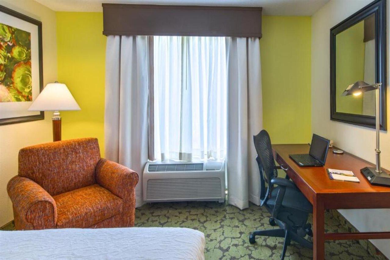 Hilton Garden Inn Macon/Mercer University מראה חיצוני תמונה