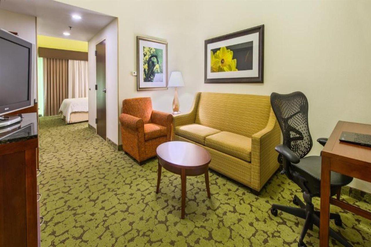 Hilton Garden Inn Macon/Mercer University מראה חיצוני תמונה