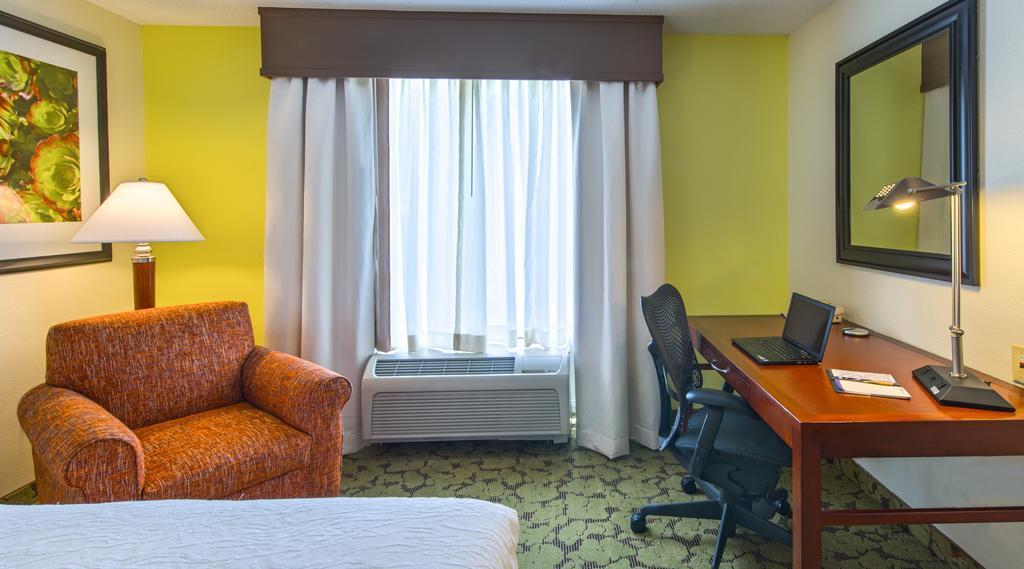 Hilton Garden Inn Macon/Mercer University מראה חיצוני תמונה